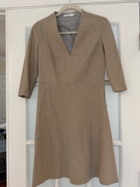 Tahari Neutral Tan Linen-Look Dress with Side Zipper